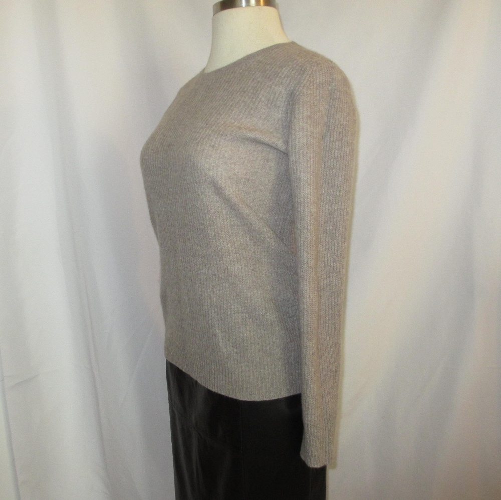 Heather Stone Halogen Ribbed Cashmere Sweater